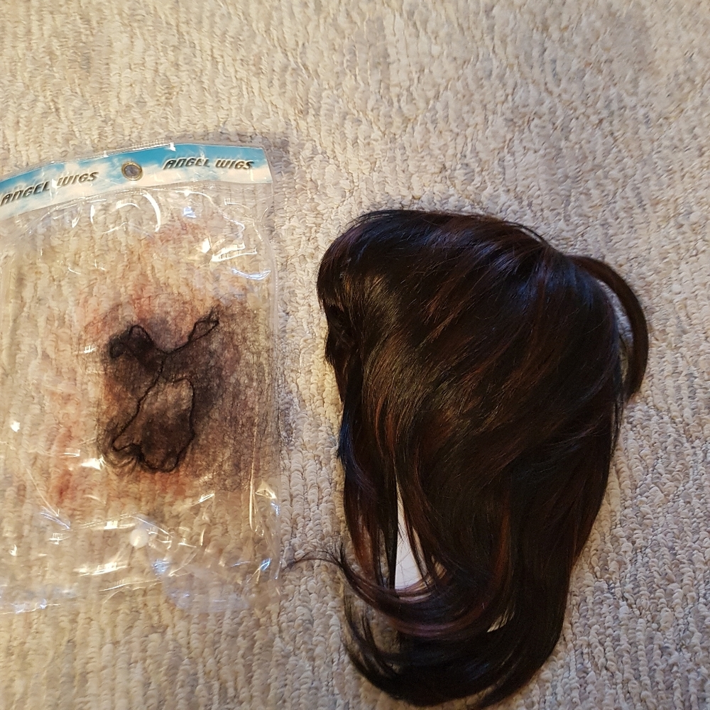 Wig - Picture 3 of 4